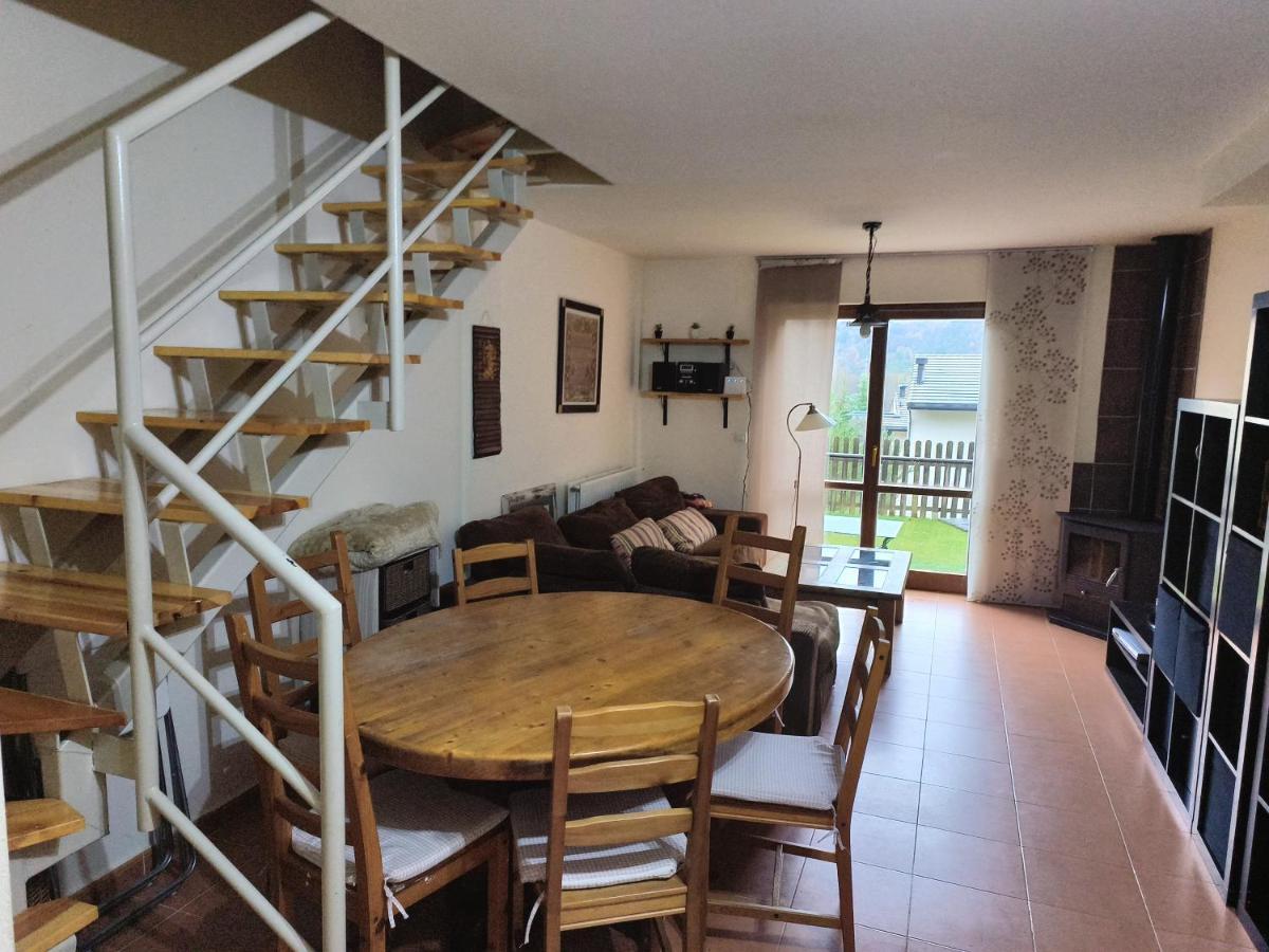 Apartament Duplex Con Jardin En Pirineos, Totalmente Equipado Villanúa Zewnętrze zdjęcie